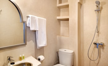 the central house marrakech medina hostel