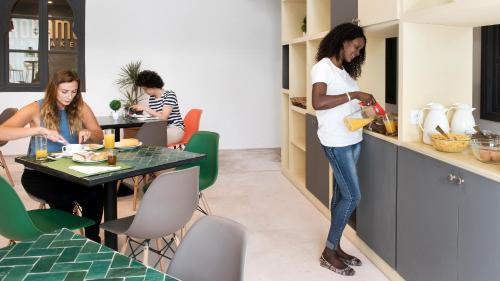 the central house marrakech medina hostel