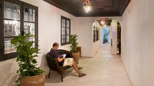 the central house marrakech medina hostel