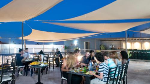 the central house marrakech medina hostel