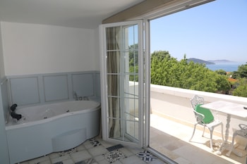 buyukada cankaya hotel