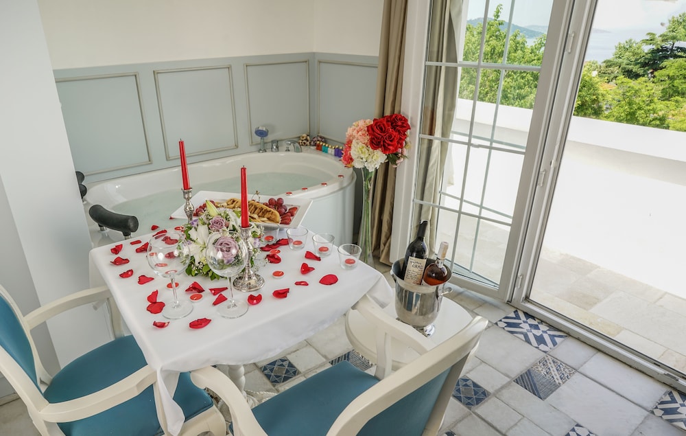 buyukada cankaya hotel