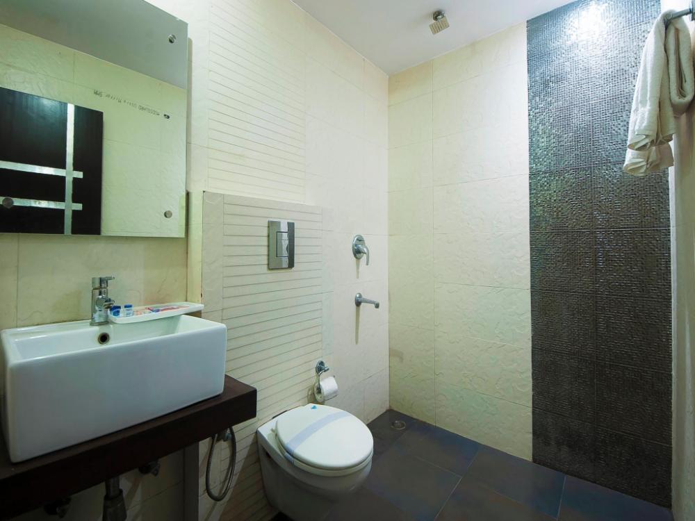 hotel apra inn