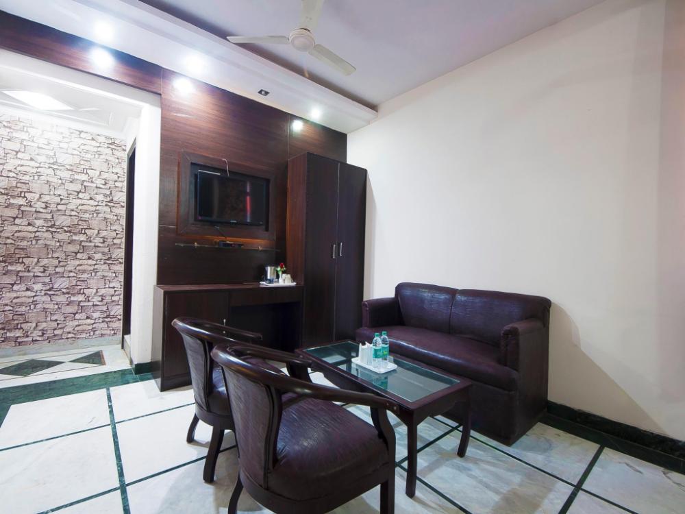 hotel apra inn