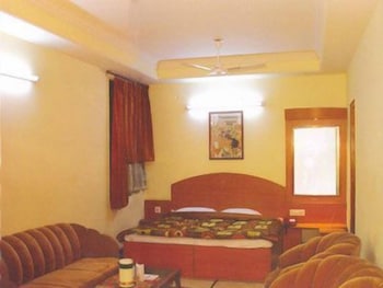 hotel apra inn