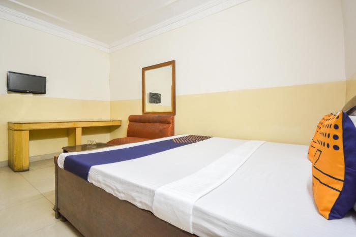 spot on 36686 hotel om shanti palace