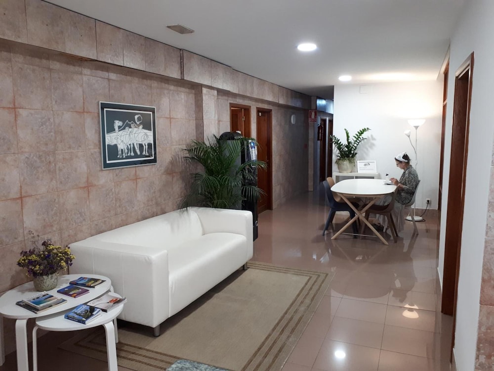 hostal residencia cardona