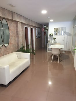 hostal residencia cardona