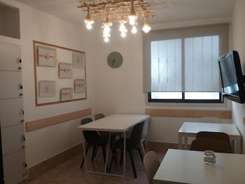 hostal residencia cardona