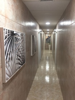 hostal residencia cardona