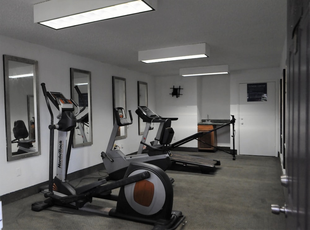 apm inn and suites jacksonville