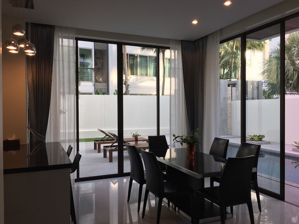 the regent private pool villa phuket