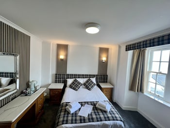 the grey gull hotel
