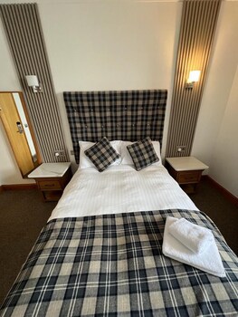 the grey gull hotel