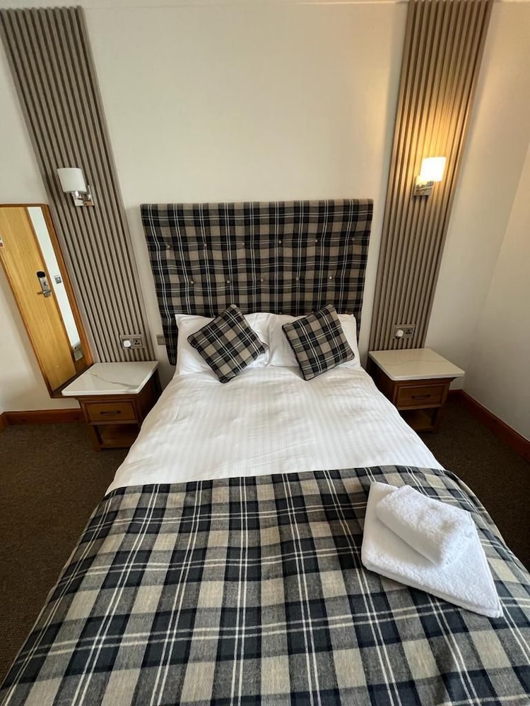 the grey gull hotel