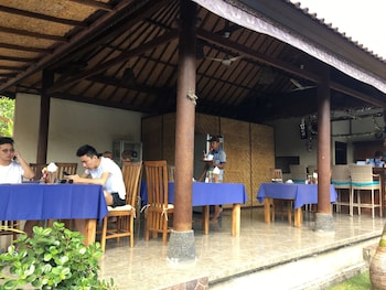 cassava bungalow