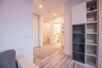 luxury westpark 2 residence lake view w4