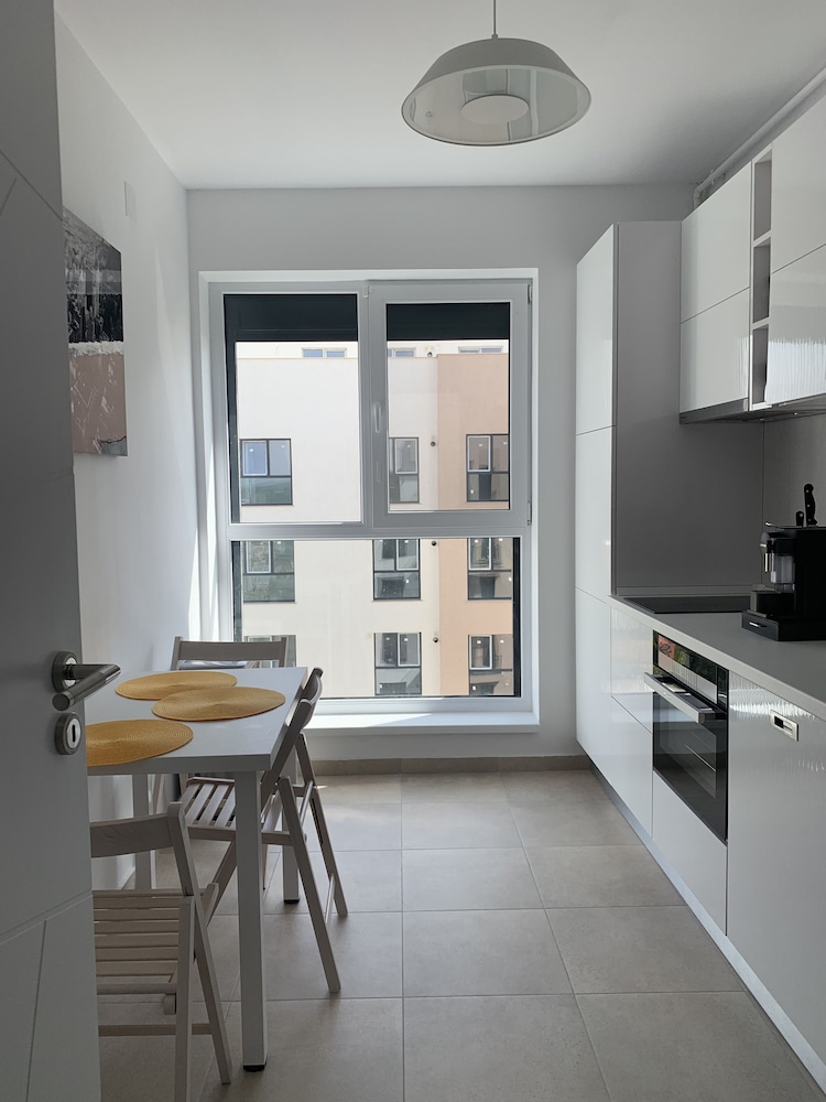 luxury westpark 2 residence lake view w4