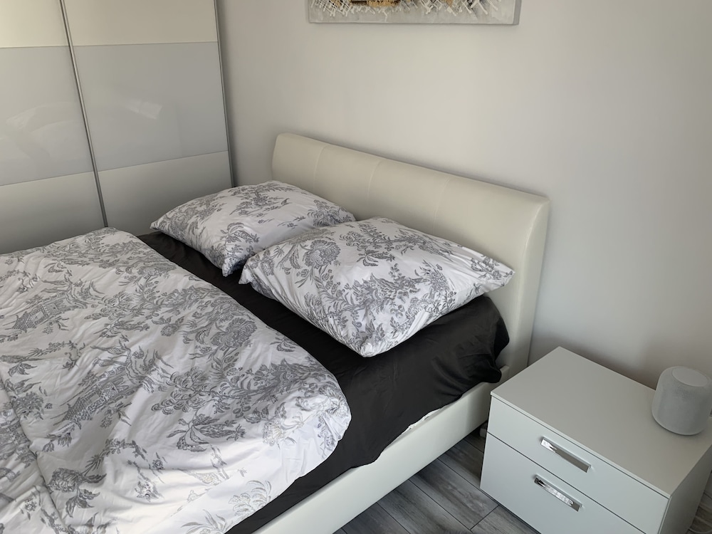 luxury westpark 2 residence lake view w4