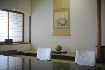yamashiro onsen ryokan tatami