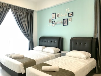 sunset seaview vacation condos at infinity avenue