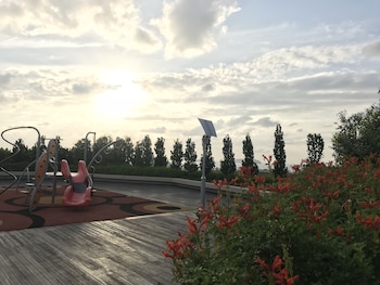 sunset seaview vacation condos at infinity avenue