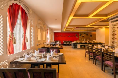 howard plaza the fern agra