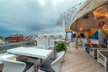 howard plaza the fern agra