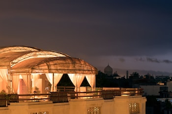 howard plaza the fern agra