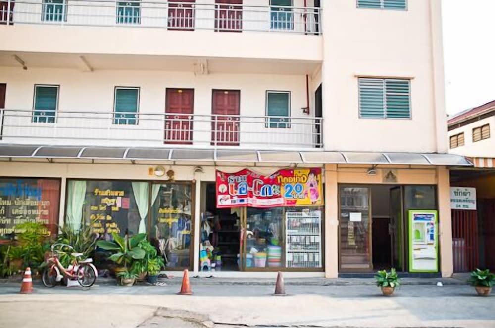 sandp service apartment