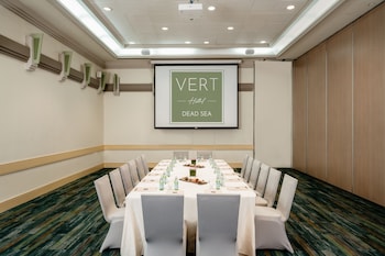 vert dead sea