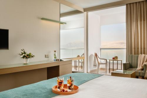 vert dead sea