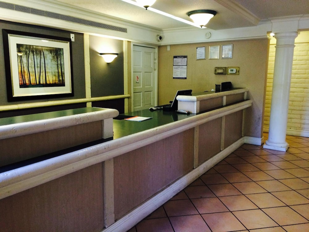 stayable suites jacksonville north