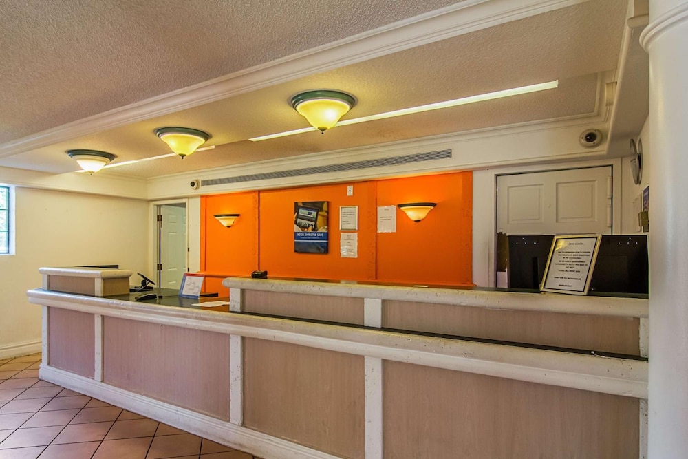 stayable suites jacksonville north
