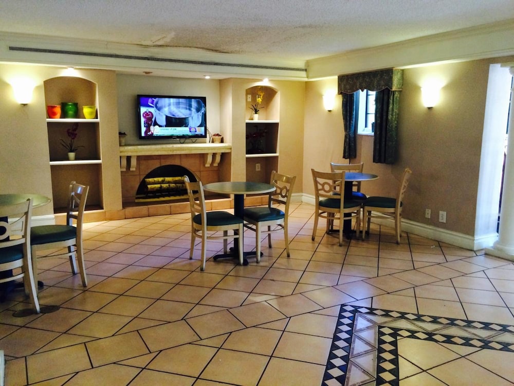 stayable suites jacksonville north