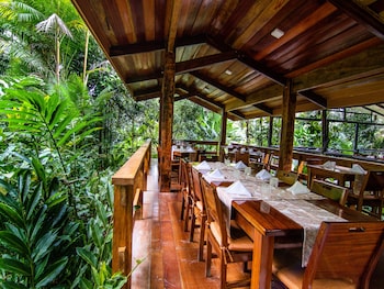 chachagua rainforest hotel and hot springs