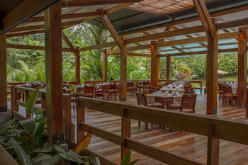 chachagua rainforest hotel and hot springs