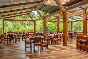 chachagua rainforest hotel and hot springs