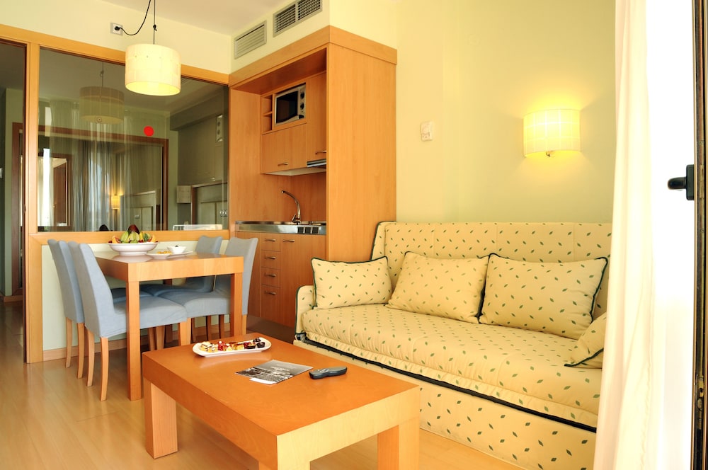 evenia olympic suites