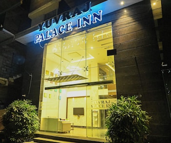 yuvraj palace inn