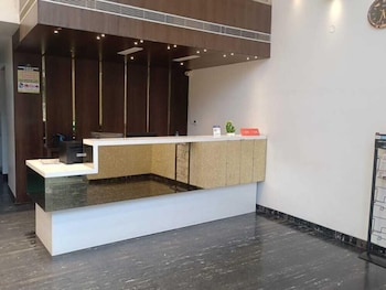 Yuvraj Palace Inn,Visveshwara Nagar,4 star