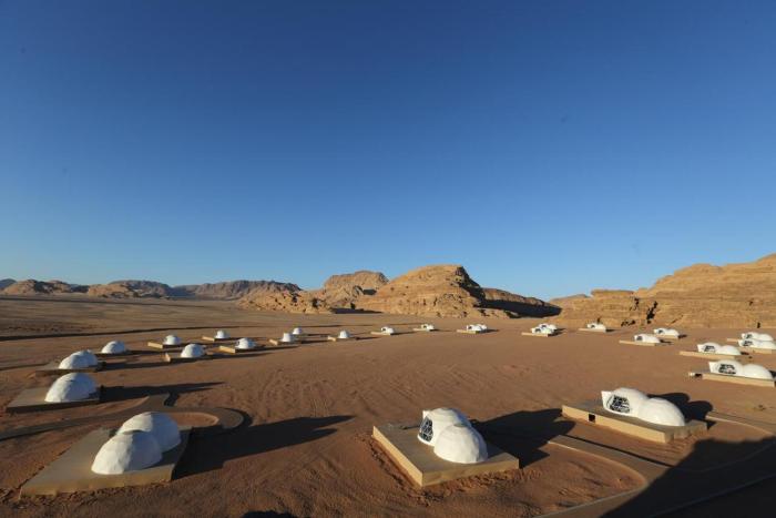 wadi rum ufo luxotel campsite