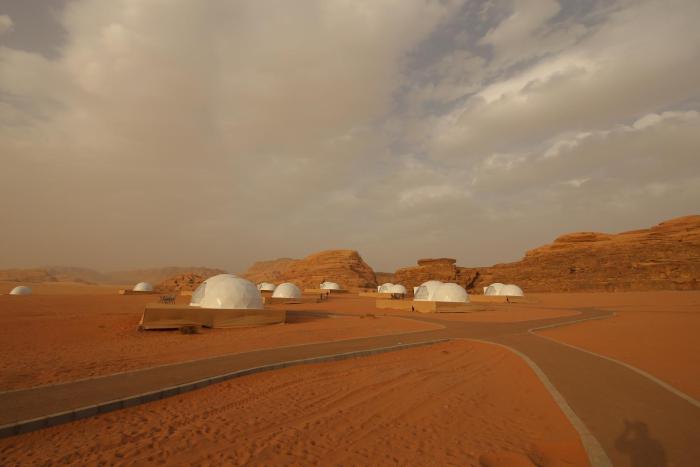 wadi rum ufo luxotel campsite