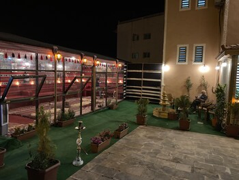 petra aretas hotel