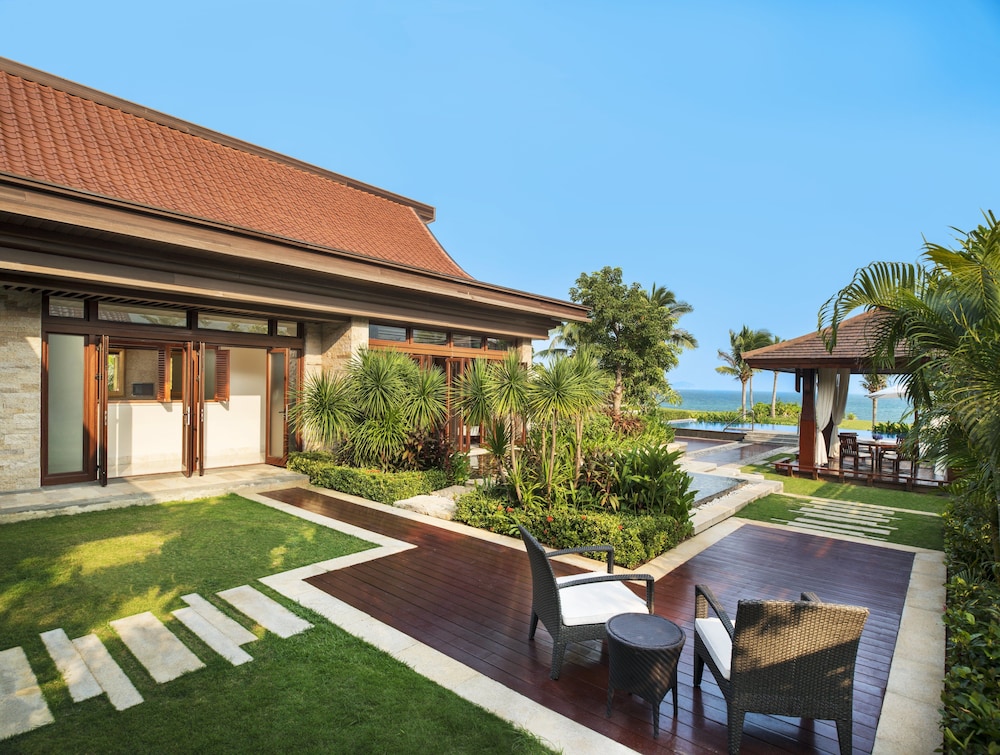 the st regis sanya yalong bay resort