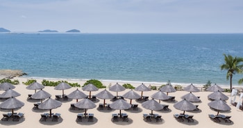 the st regis sanya yalong bay resort