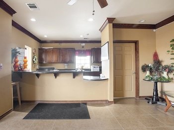 Oyo Hotel Valley View Tx U.S. 77,,2.5 star