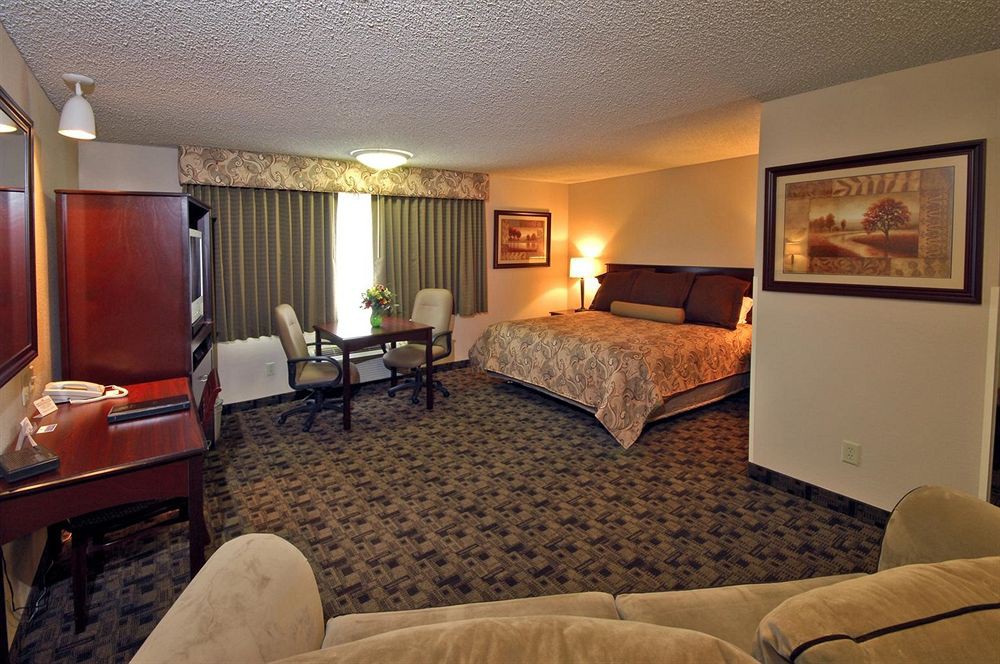 red lion inn and suites vancouver
