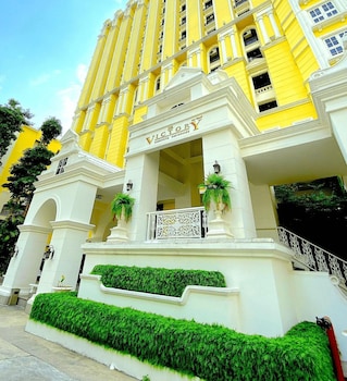 the victory executive residences