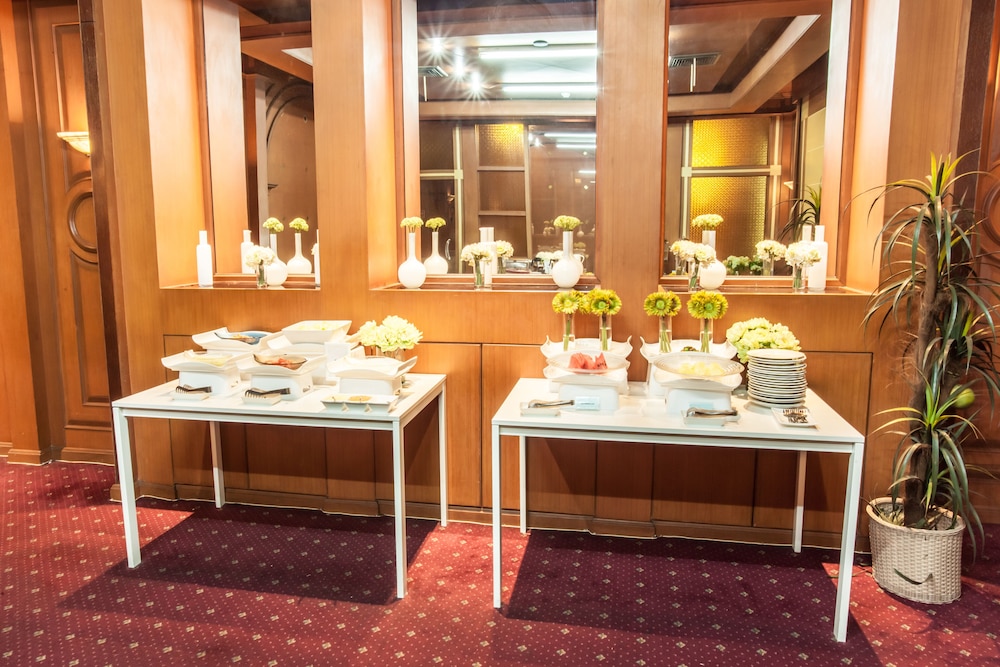 the victory executive residences